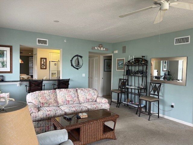 Building Photo - 4451 Bay Beach Ln