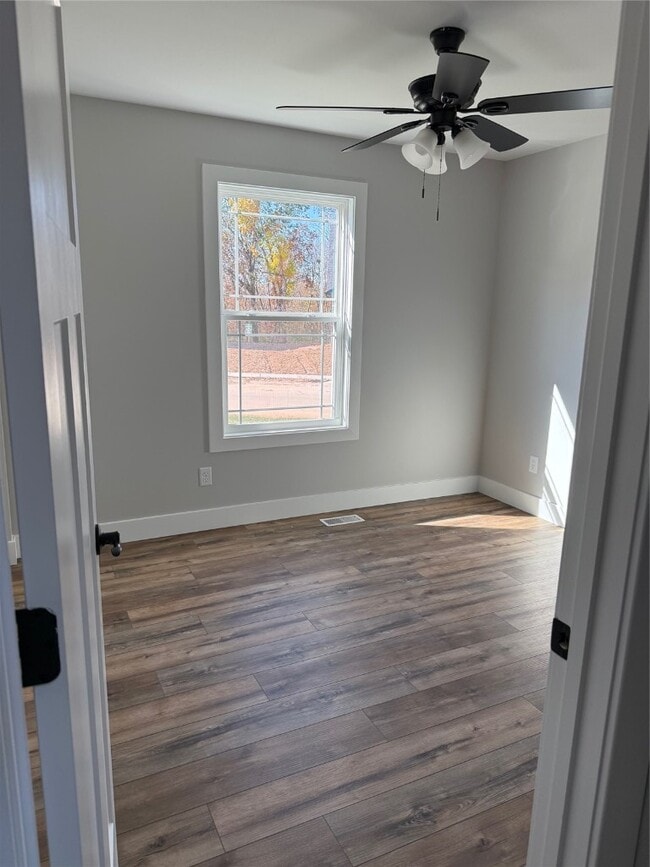 Building Photo - 1145 Marathon Dr