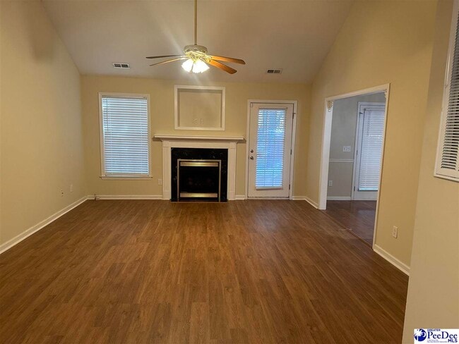 Building Photo - 438 Quail Pointe Dr