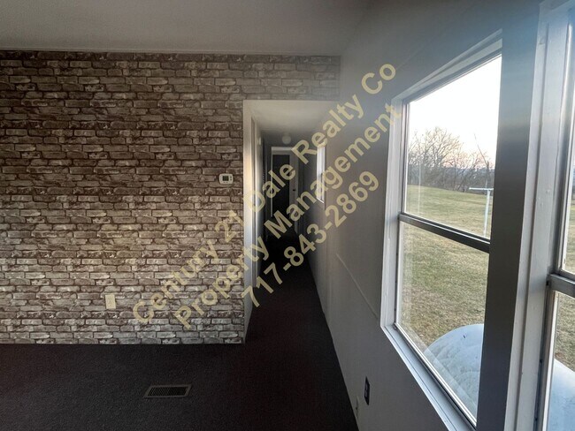 Building Photo - 2 Bedroom 1 Bath home in East Berlin