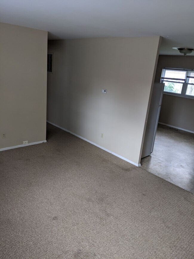 Building Photo - Now leasing for move in August 1st 2026!