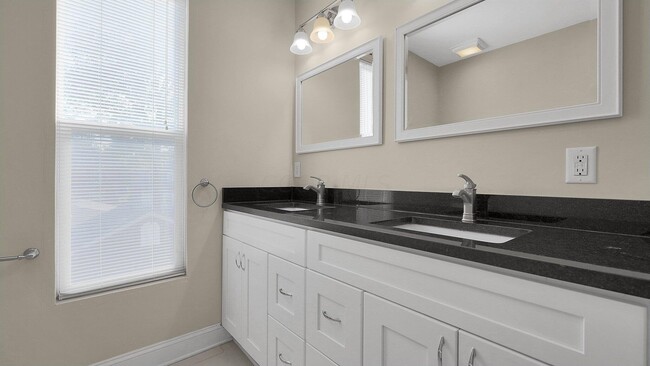 Bathroom Vanity - 432 Stoddart Ave