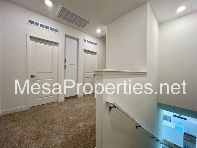 Building Photo - 2156 Willow Wisp