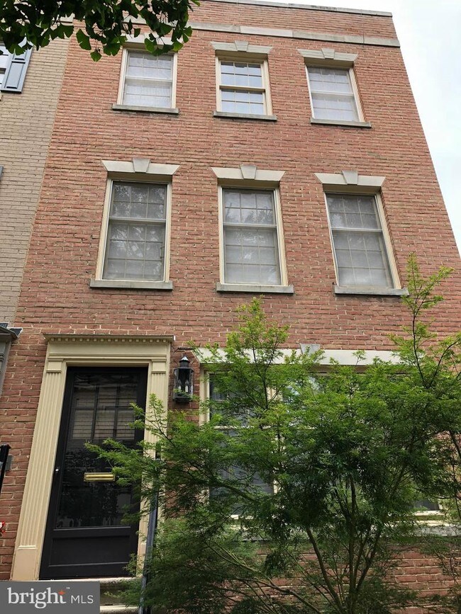 Building Photo - 1817 Corcoran St NW