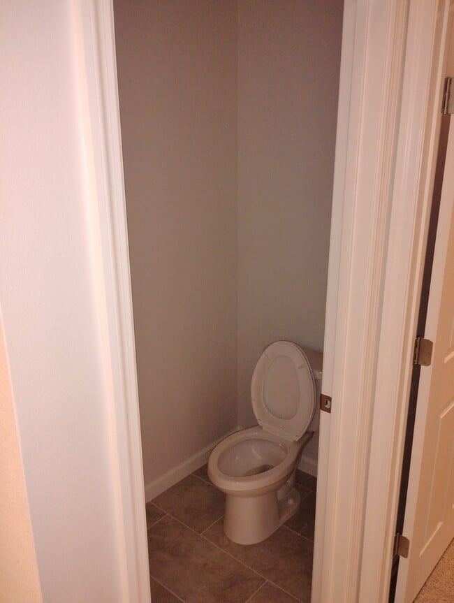 Building Photo - 490 Seaspray Dr