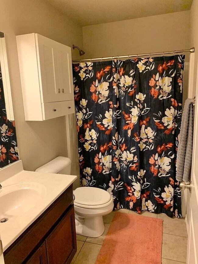 Building Photo - 3 Bed | 2 Bath in Owasso!