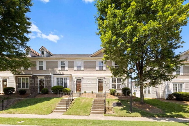 Building Photo - 8130 Kings Creek Dr