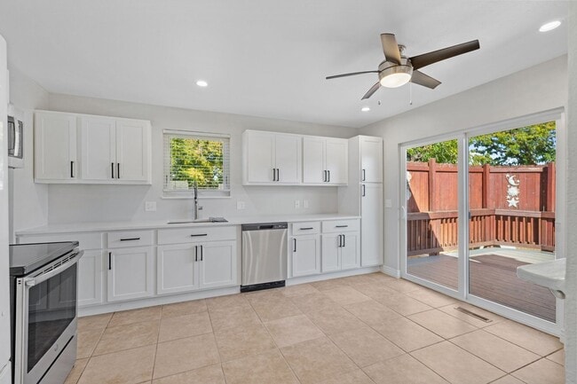 Building Photo - 4558 S Laredo St