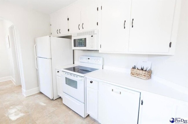 Building Photo - 1406 W King Ave