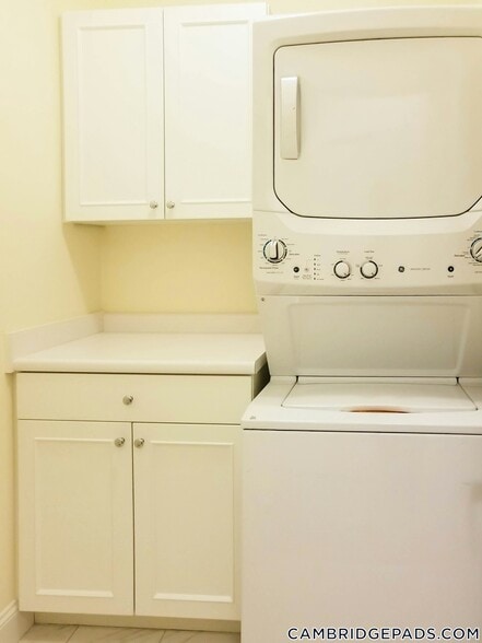 Building Photo - 15 Langdon St