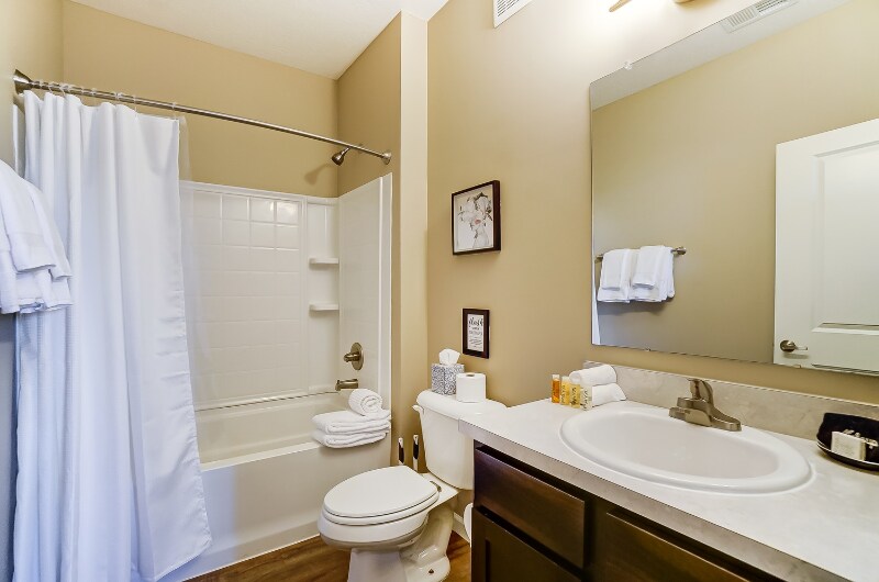 Building Photo - 4623 Lowell Ln