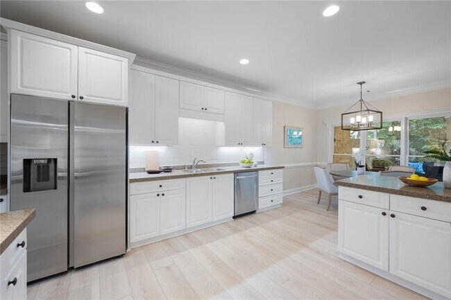 Building Photo - 8675 Hope Vine