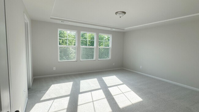 Building Photo - 125 Red Robin Rd