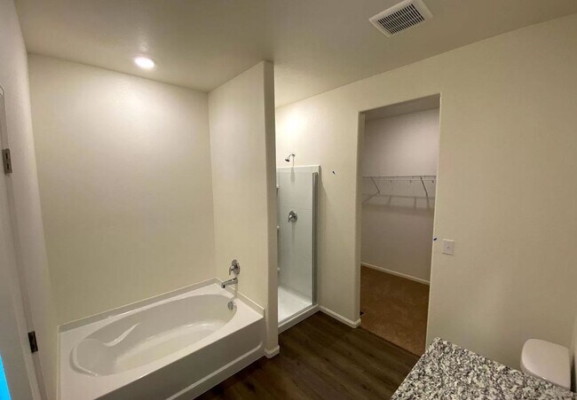 Building Photo - 9764 Chalkstone Ln