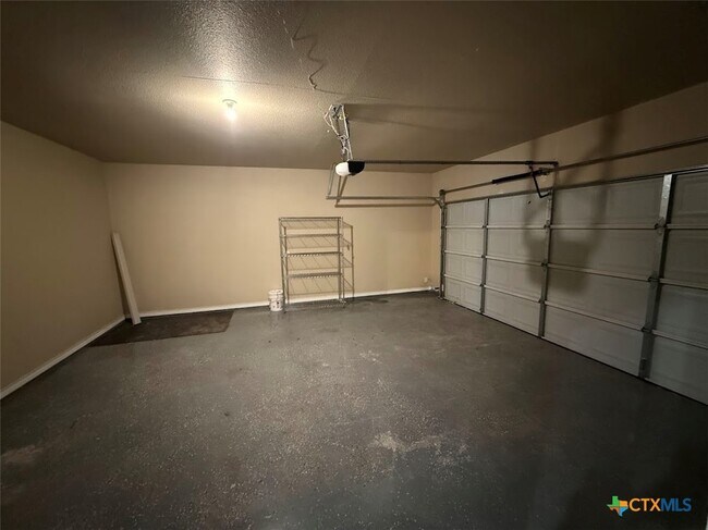 Building Photo - 1071 Rocky Ridge Loop