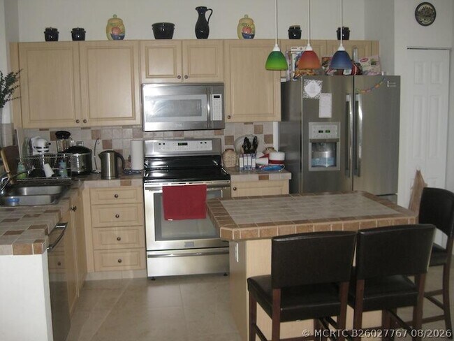 Building Photo - 4070 NW 91st Terrace