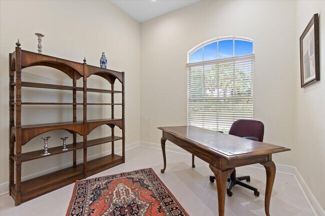 Building Photo - 9301 Briarcliff Trace