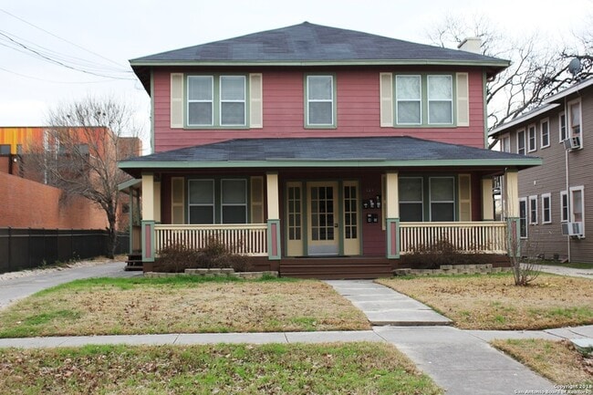 Primary Photo - 810 E Ashby Pl