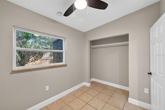 Building Photo - 2245 17th Ave S