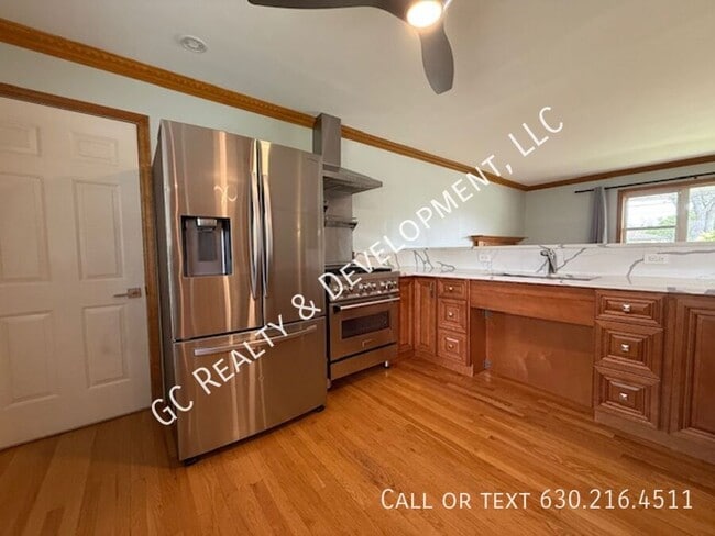 Building Photo - 381 W Millers Rd