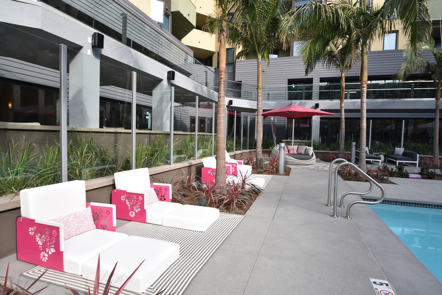 Primary Photo - Metropolis Apartments