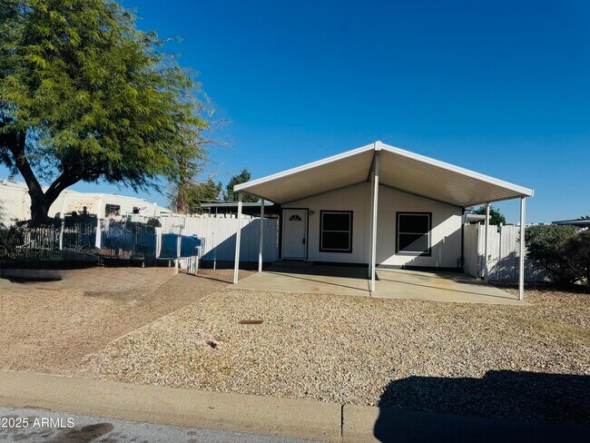 Building Photo - 18001 N 19th St