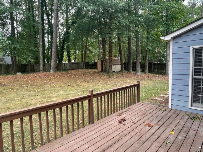 Building Photo - Beautifully Renovated Two-Story Traditional in McEachern High School