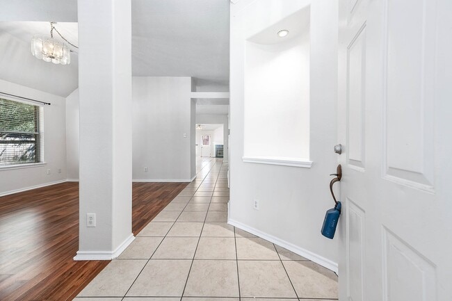 Building Photo - 3347 Pebble Beach Ln