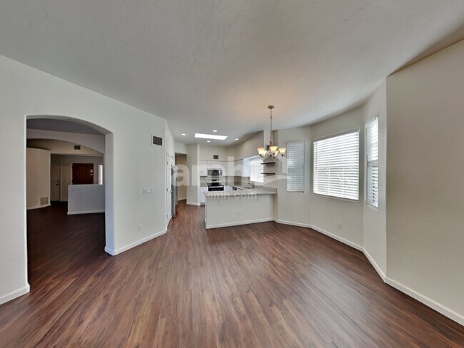 Building Photo - 10191 N Tarheel Pl