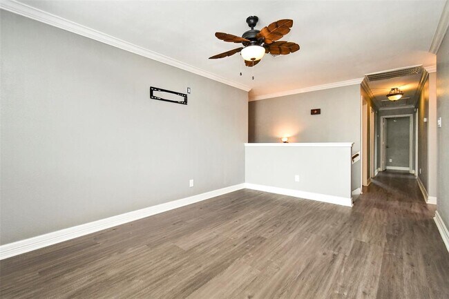 Building Photo - 1430 Acorn Ct