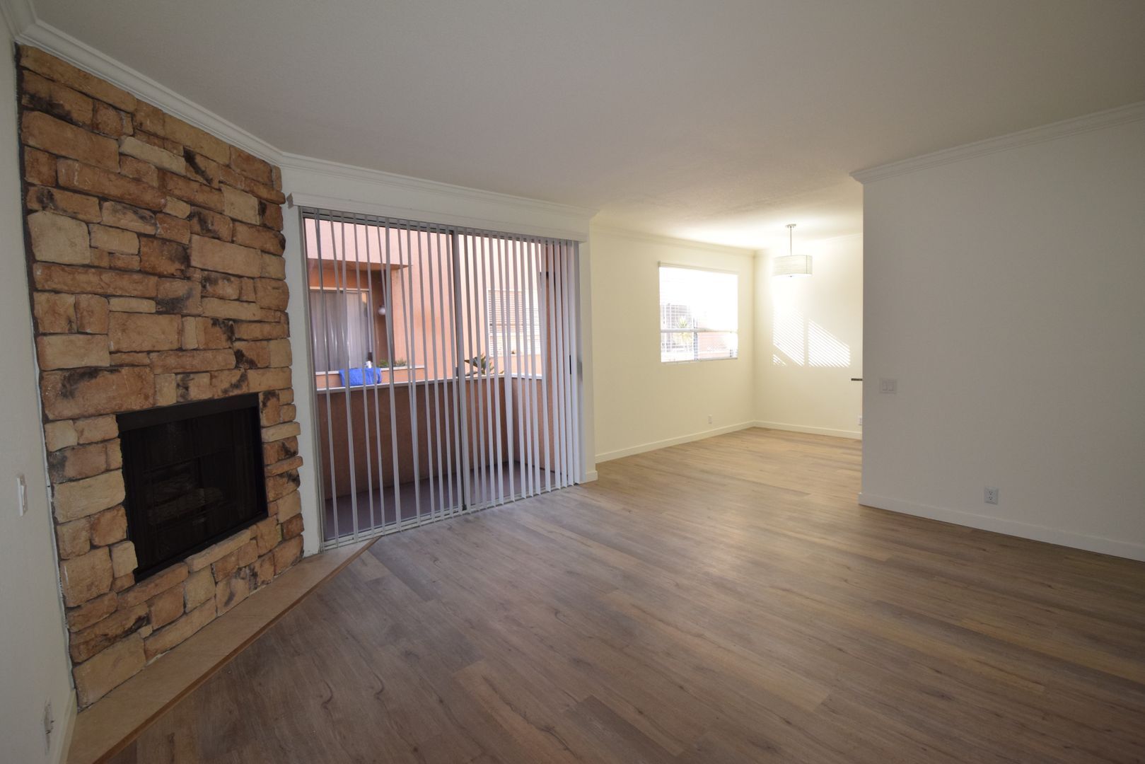 Building Photo - 11107 La Maida St