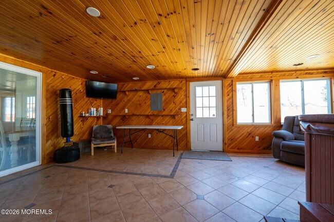 Building Photo - 406 Lawrence Dr