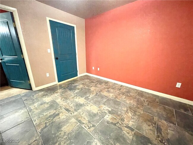 Building Photo - 2300 E Silverado Ranch Blvd