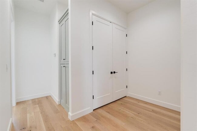 Building Photo - 827 NW 8th St