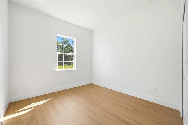 Building Photo - 16835 SW 17th Terrace