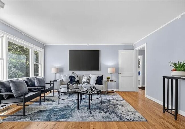 Building Photo - 2571 Temple Johnson Rd SW