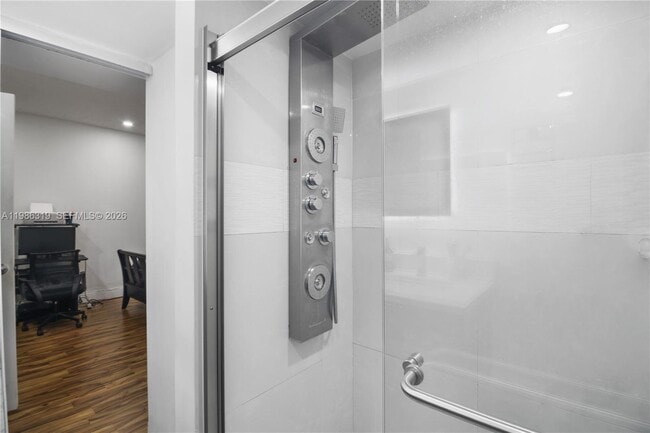 Building Photo - 10135 SW 139th Pl