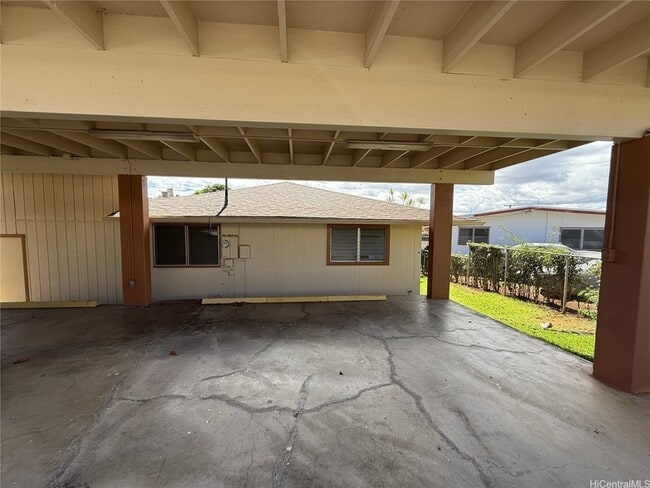 Building Photo - 4346 Keaka Dr