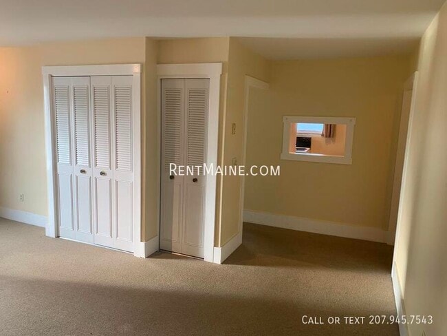 Building Photo - 94 Western Ave