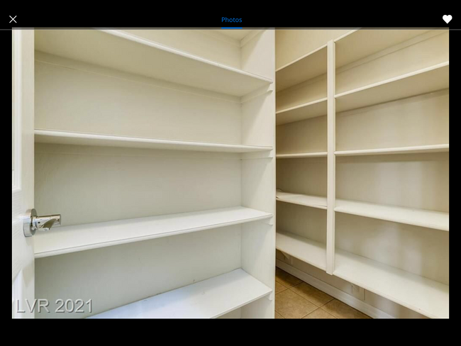 Walk-in Closet - 10623 Agate Knoll Ln