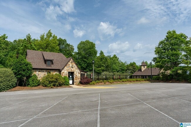 Building Photo - 277 Kinross Circle