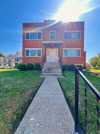 Building Photo - 1 Bedroom apartment in Norwood