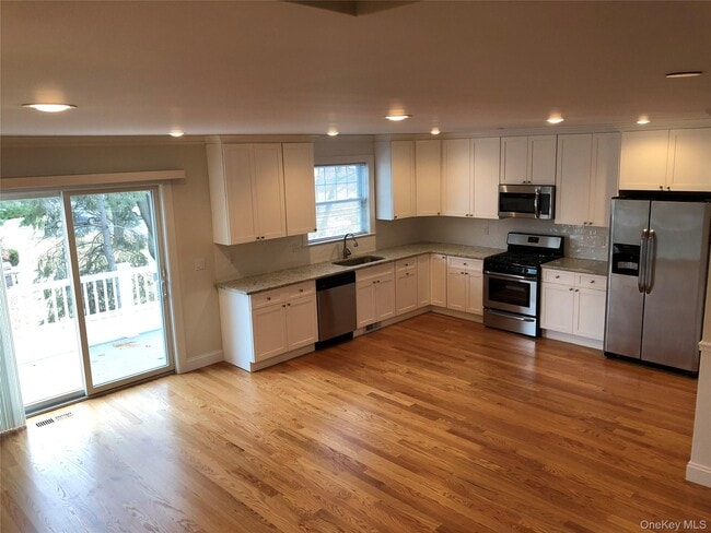 Building Photo - 43 Ellsworth Ave