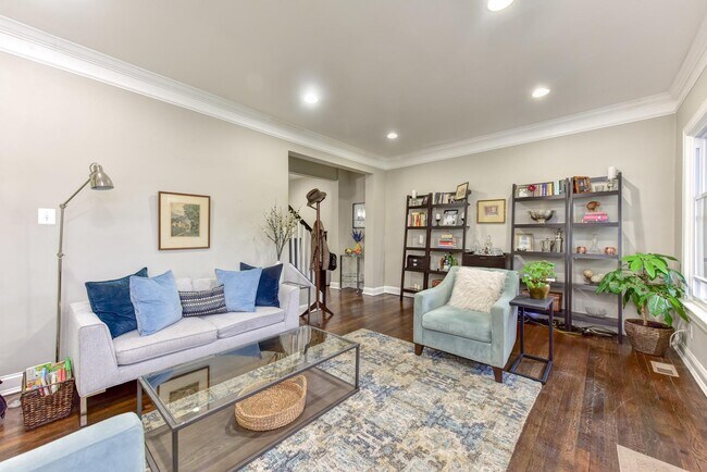 Building Photo - 1343 Kennedy St NW