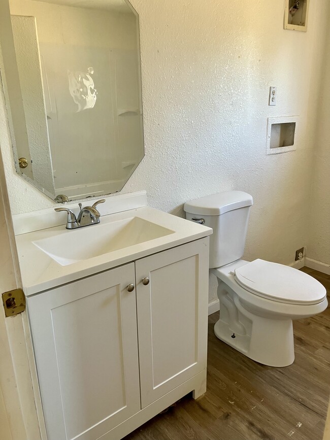 Building Photo - 5560 Old Olive Highway