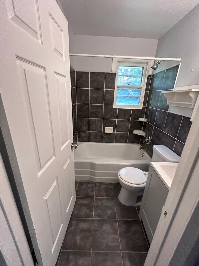 Building Photo - 7534 Blanding Dr