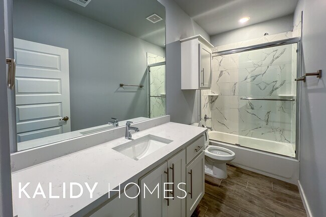 Building Photo - 213 Olde Ml Ct