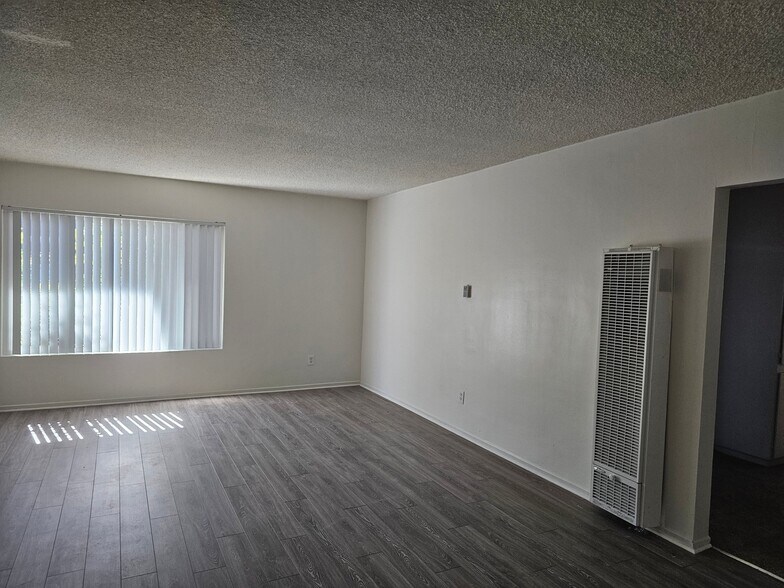 Building Photo - 2232 E Lenita Ln