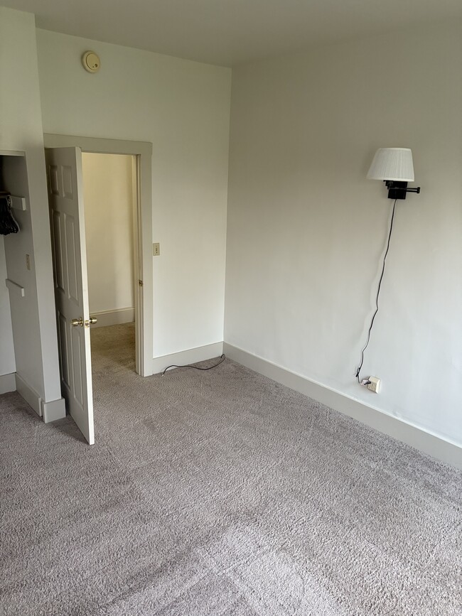 Building Photo - 740-746-746 N Wayne St