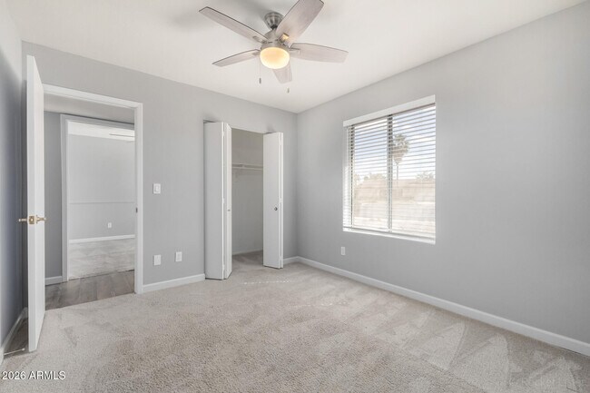 Building Photo - 1340 E Garnet Cir